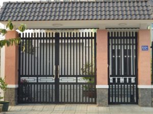 mau-cua-cong-sat-dep-don-gian-hien-dai-34
