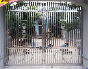 Mẫu cổng inox 2 cánh đẹp mới nhất hiện nay