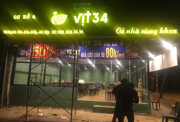 lam bien quang cao 10