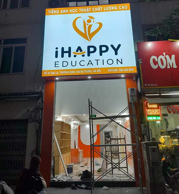 lam bien quang cao 12