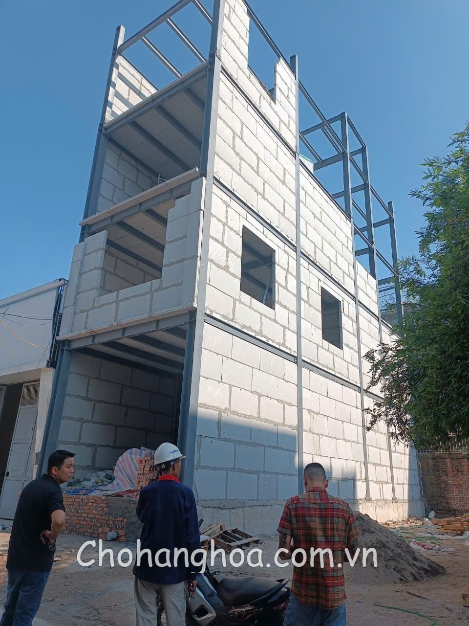 nha khung thep 3