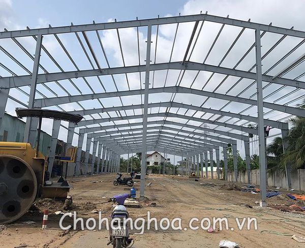 nha thep tien che 1