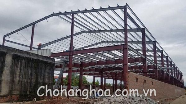 nha thep tien che 11