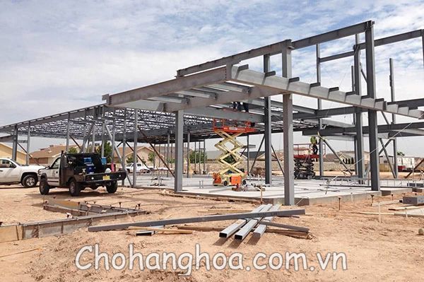 nha thep tien che 31
