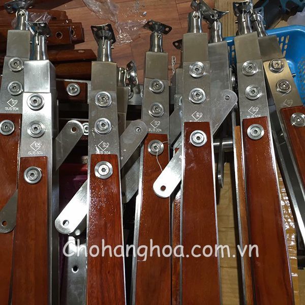 cau thang kinh inox 6
