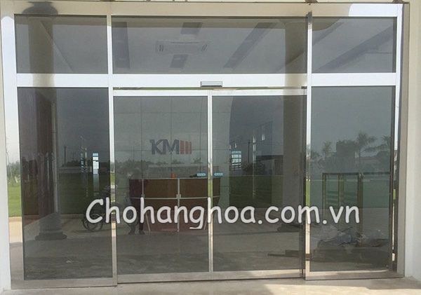 cua kinh tu dong 1