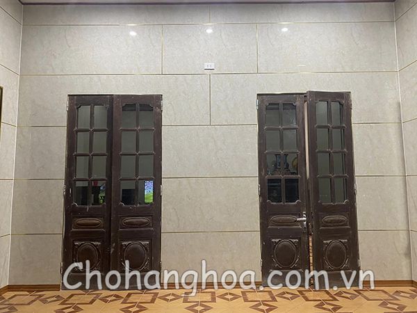 tuong op nhua gia da 1