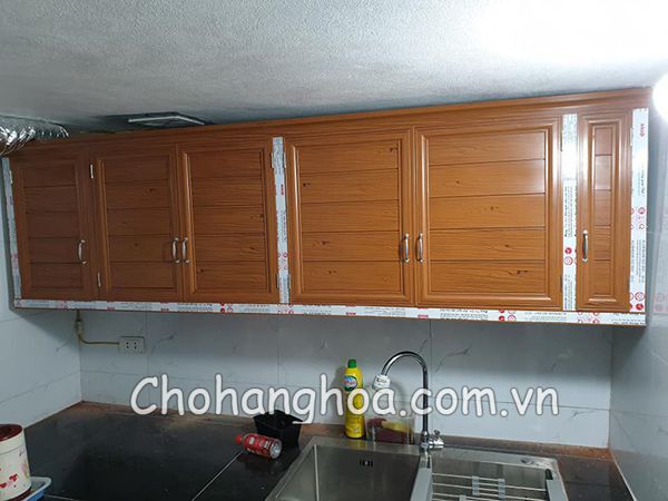 Cách Chọn Mua Tủ Bếp Nhôm Treo Tường Bền Đẹp, Phù Hợp Nhu Cầu tu bep nhom treo tuong 3