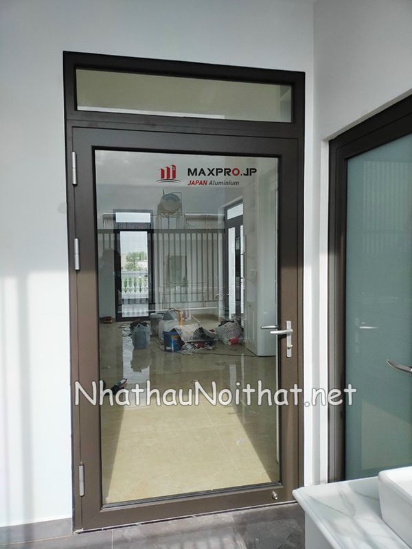 Giá Cửa Nhôm Maxpro Bao Nhiêu 1m²? Xem Báo Giá & Mẫu Đẹp Mới Nhất! mau cua nhom maxpro 12