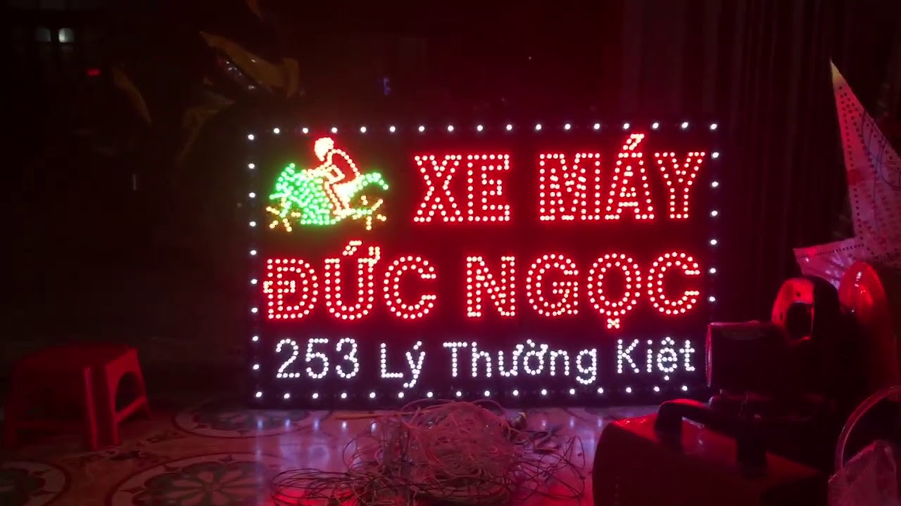xem bien quang cao den led dep k