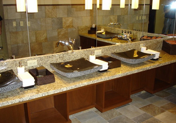 da-hoa-cuong-granite-op-lat-nha-ve-sinh